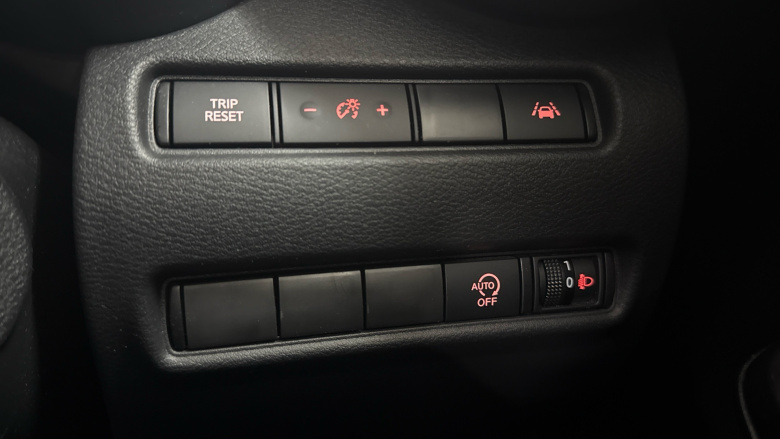 Nissan Juke 1.0 DiG-T 114 N-Connecta 5dr Petrol Hatchback